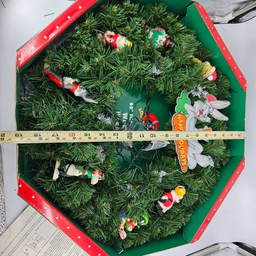 Looney Tunes Holiday Wreath Light Up Illuminated Wacky Warner Bros Christmas 20